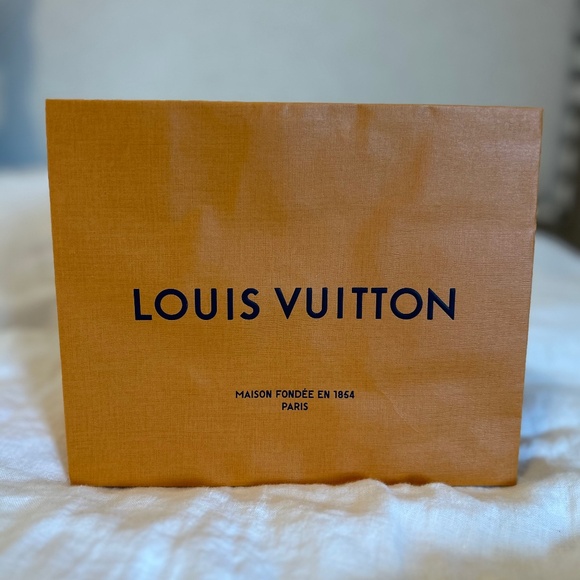 Louis Vuitton shopping bag - Picture 1 of 3